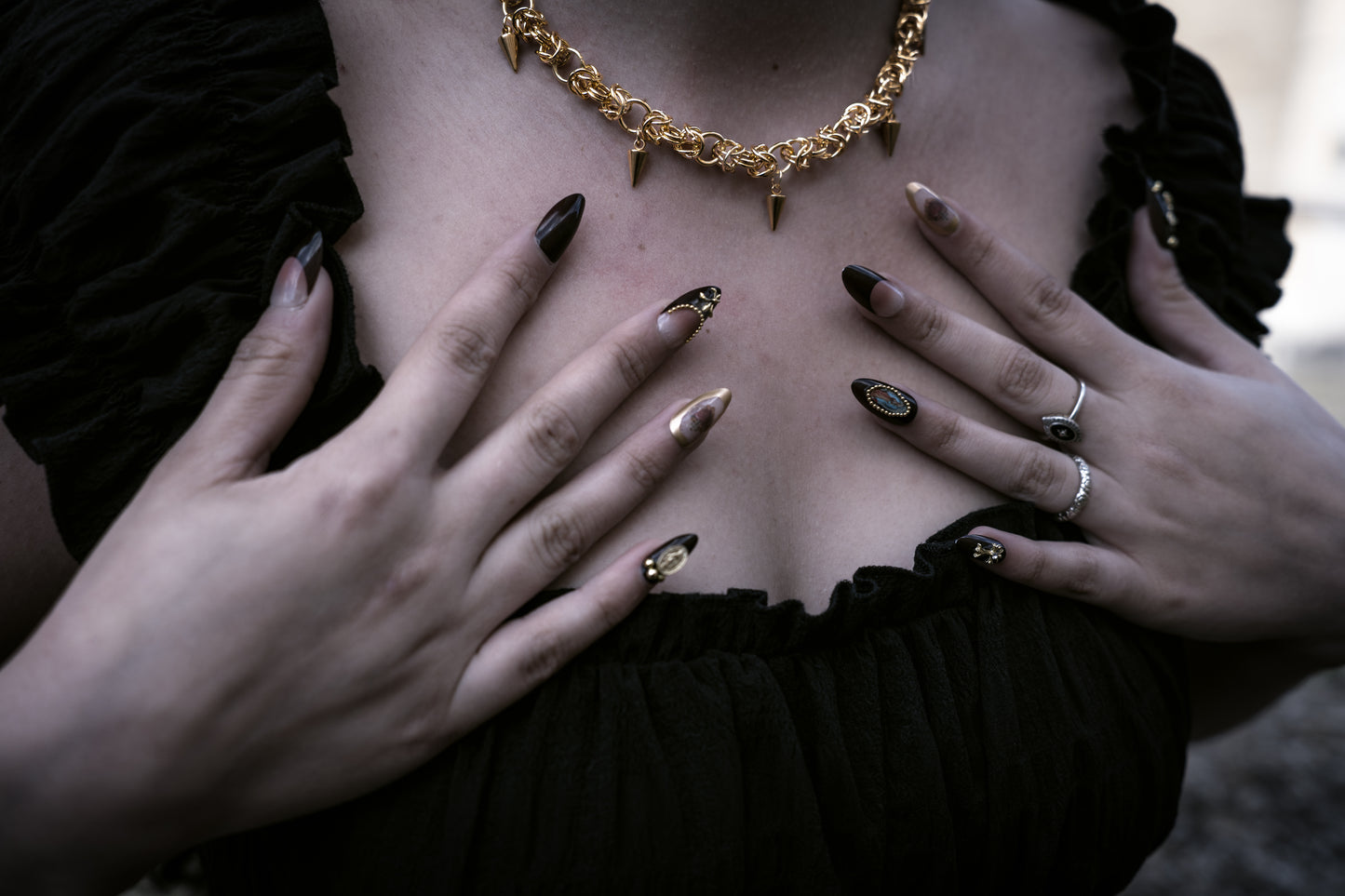 "Sinister" Choker gold version
