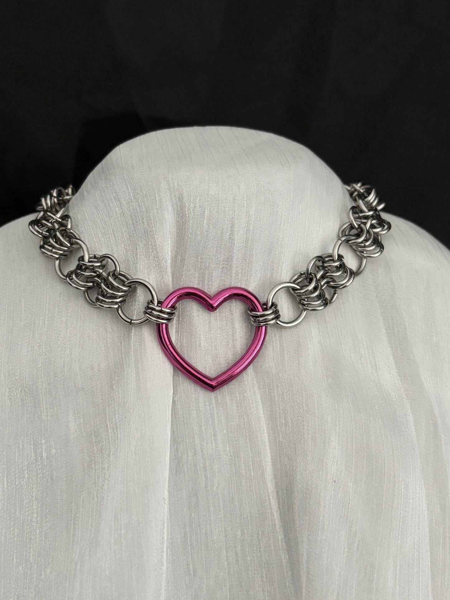 « Brat » choker
