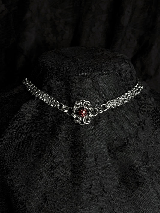 « Belladonna » Necklace